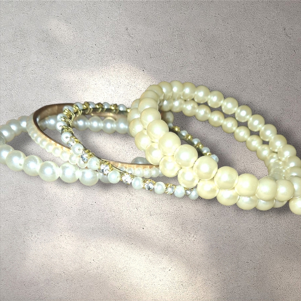 Lot Faux Pearl Bracelets Wrap, Stretch, Thin Bangle Fashion Bundle - Picture 3 of 6
